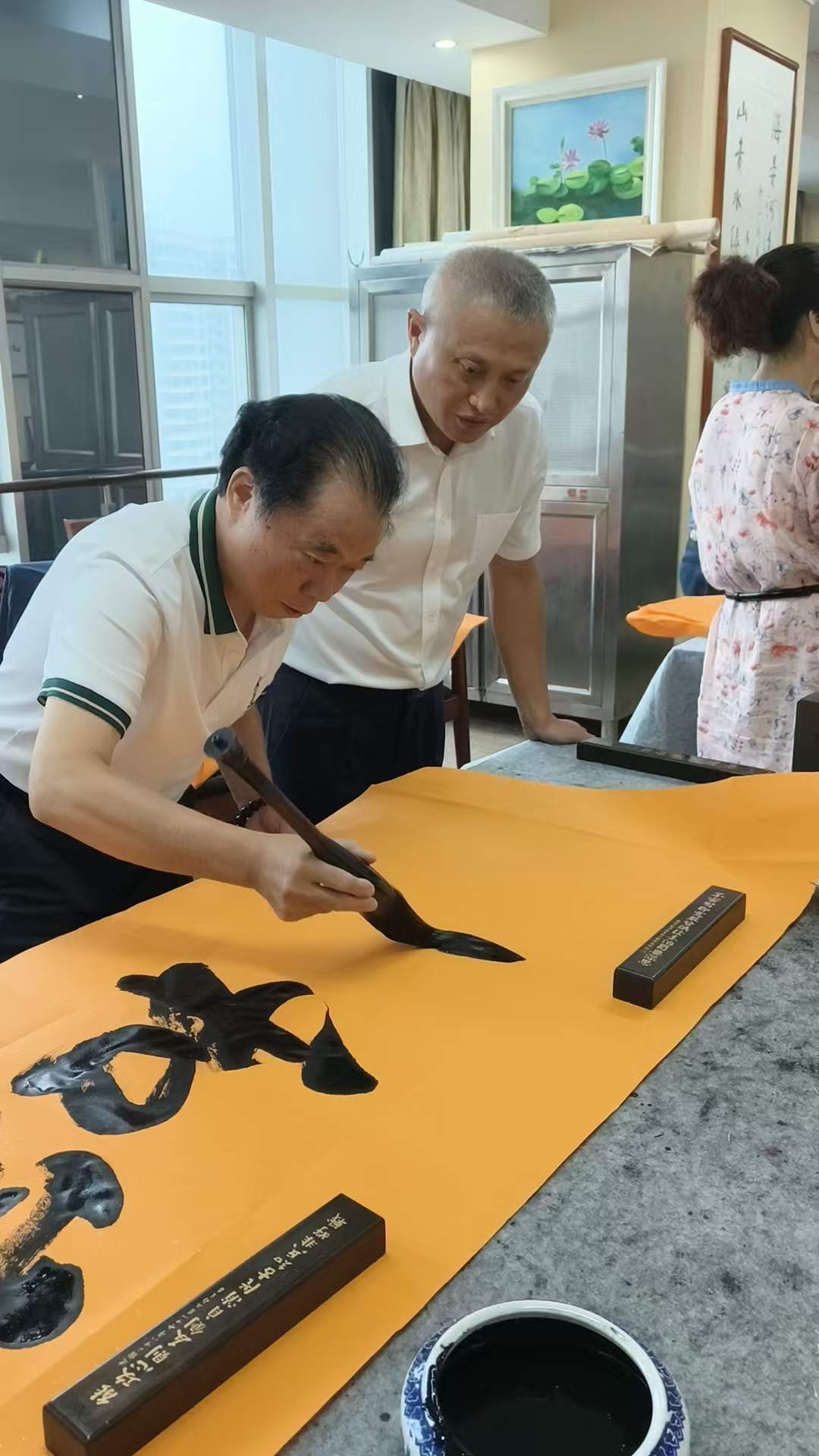 扎根人民 書(shū)法“五進(jìn)”——曾昭才先生的藝術(shù)堅(jiān)守與人民情懷