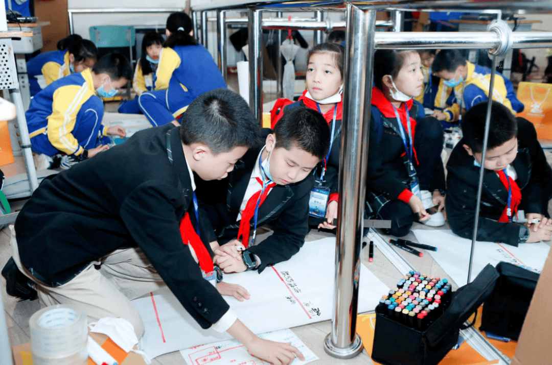 劉偉：警惕創(chuàng)新口號下的教育空心化—— 中小學(xué)雙基教育與創(chuàng)新教育協(xié)同發(fā)展的理性思考