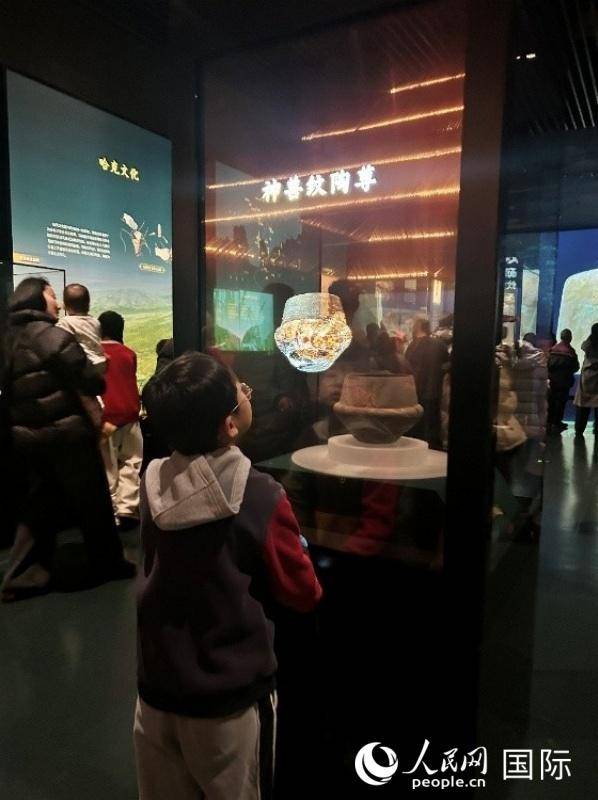 三代同堂 內(nèi)蒙古旅游過大年