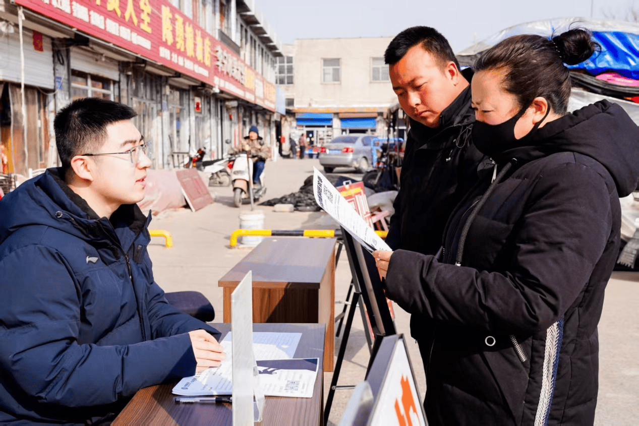 山西靈丘舉辦“春風(fēng)行動(dòng)”專場(chǎng)招聘會(huì)