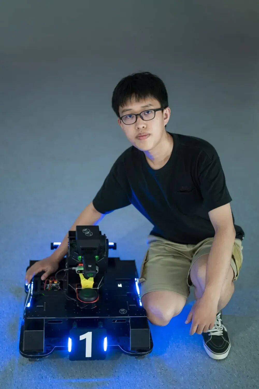 原創(chuàng)造導(dǎo)彈的大學(xué)，悄悄養(yǎng)出一支機(jī)器人軍團(tuán)