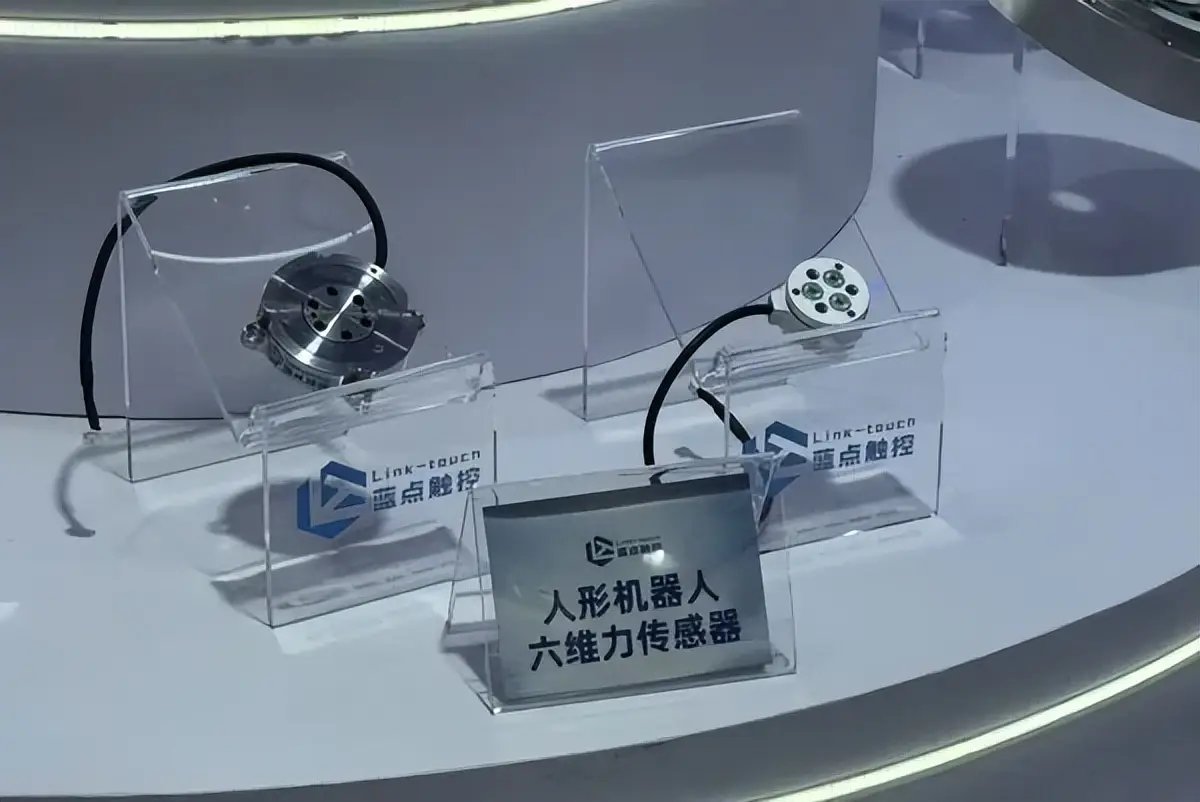 原創(chuàng)造導(dǎo)彈的大學(xué)，悄悄養(yǎng)出一支機(jī)器人軍團(tuán)