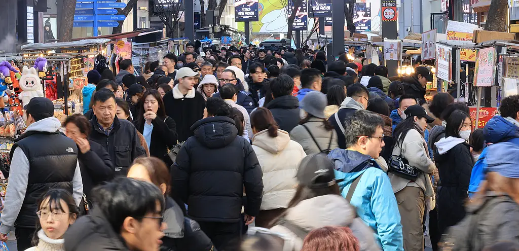 主持旅游會(huì)議，整治行業(yè)亂象，李在明誓言對(duì)宰客“連根拔除”