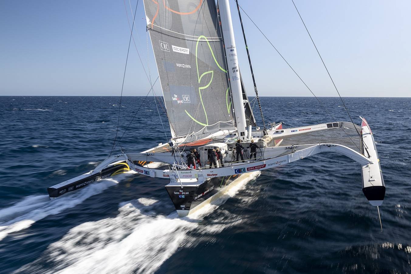 潮訊 | 理查米爾助力女性船隊(duì)完成環(huán)球壯舉，速度滑冰冠軍寧忠?guī)r參觀歐米茄展館，COACH發(fā)布“書(shū)寫(xiě)真我故事”廣告大片