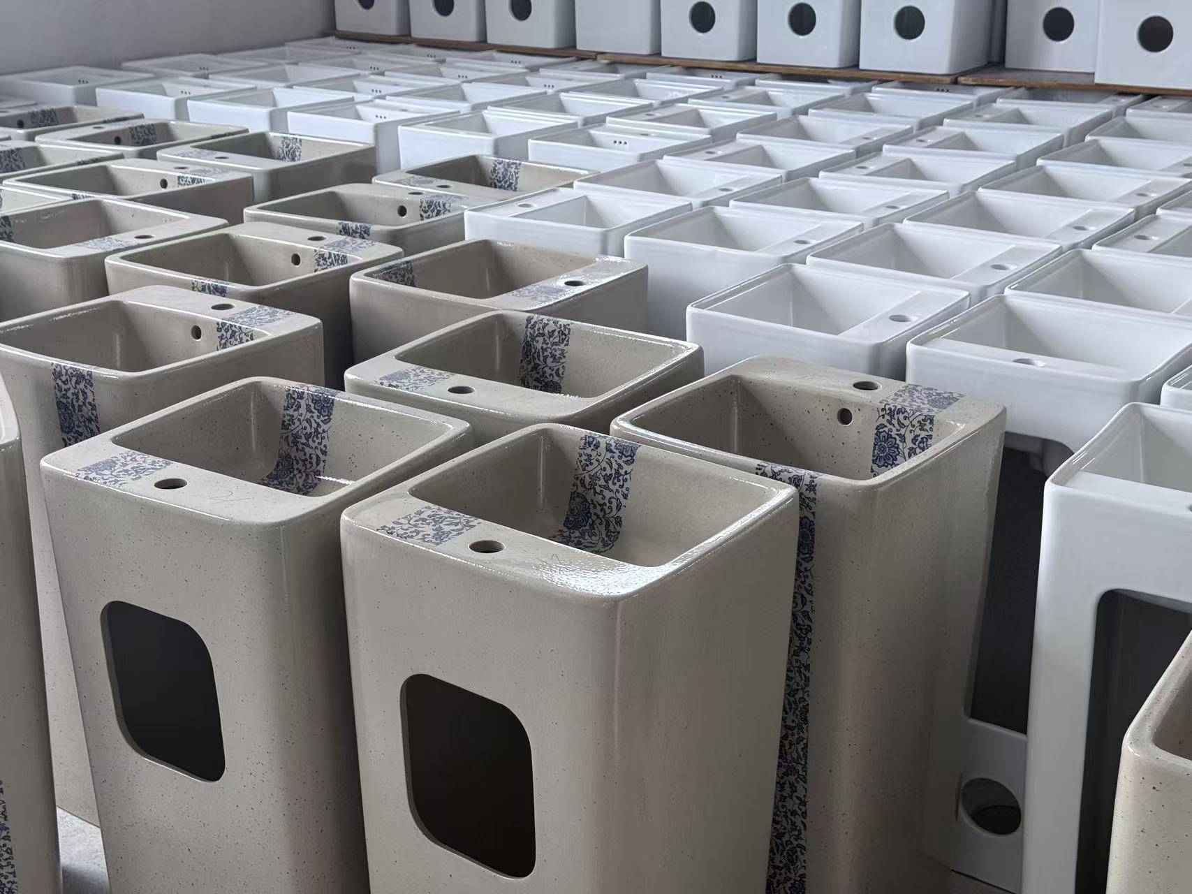 選購顏色多的衛(wèi)浴廠家，哪家適合衛(wèi)浴批量定制