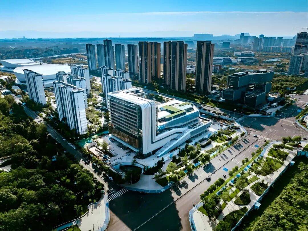 保租房、萬(wàn)象天地、“天空之城”……成都TOD最新消息來(lái)啦→