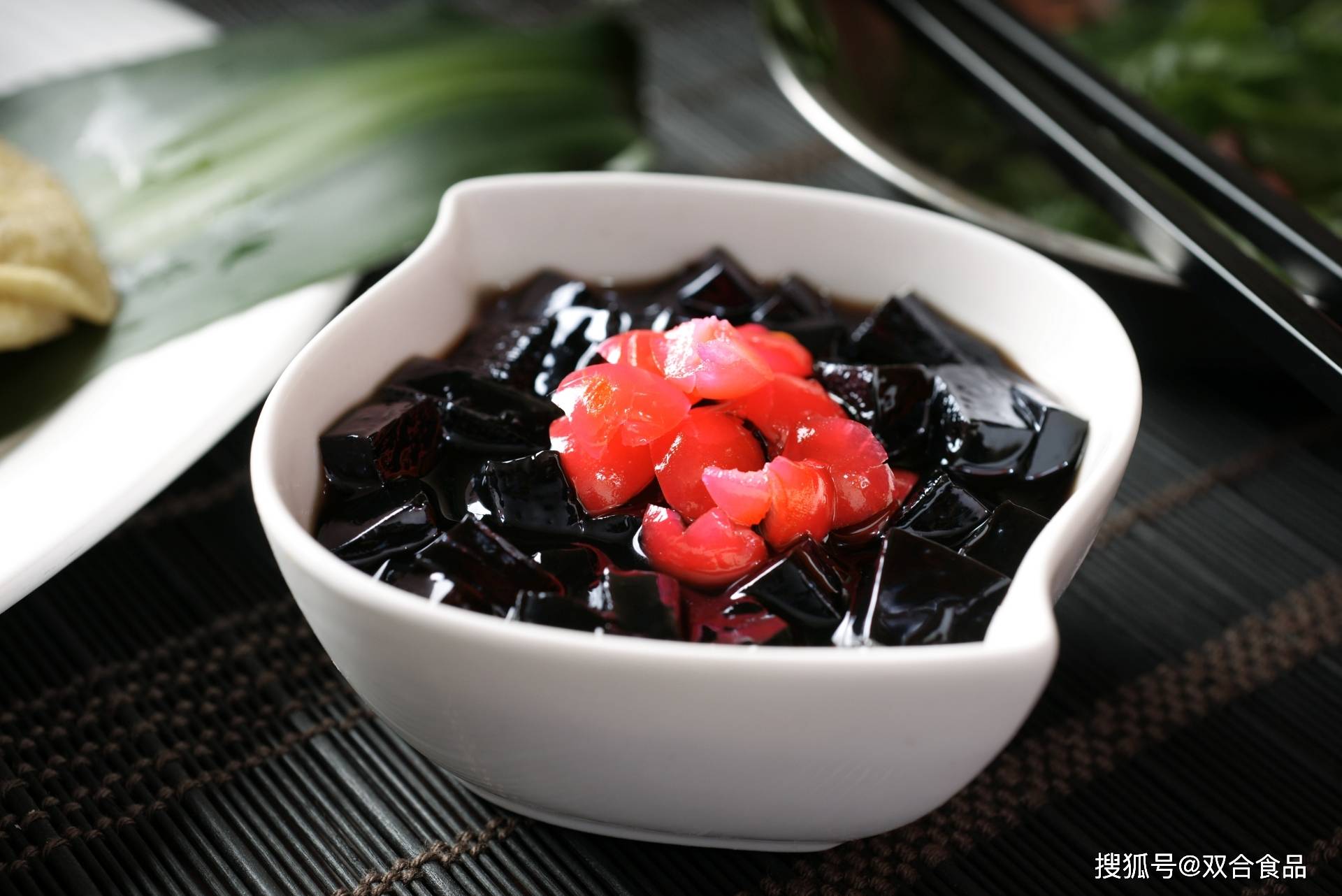 廣西在美食領(lǐng)域堪稱散裝省份，東南西北風(fēng)味各不相同，各類特色美食應(yīng)有盡有