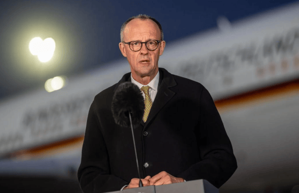 原創(chuàng)在中國待了兩天一夜，德國總理默茨變了，完全沒了之前高高在上的樣子