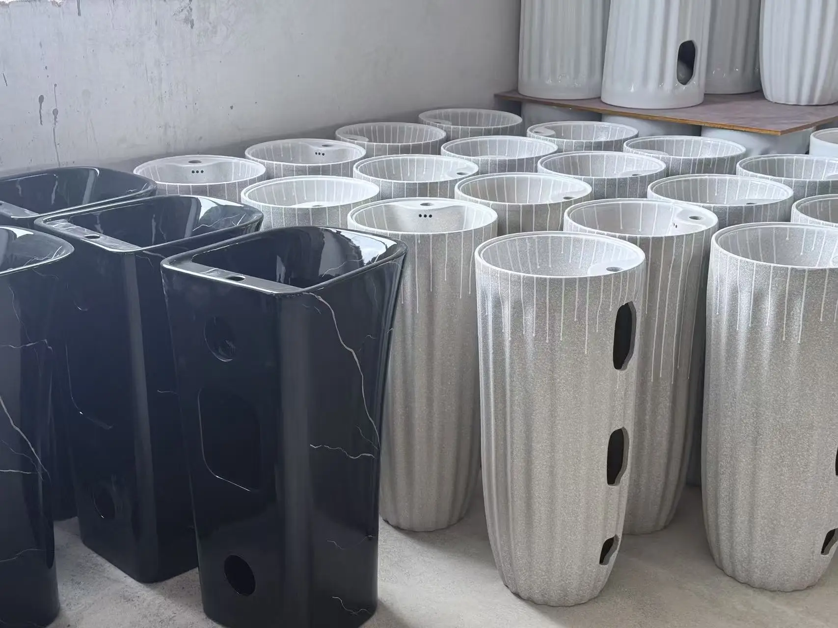 辨析色彩多的衛(wèi)浴廠家推薦，說明服務(wù)不錯的衛(wèi)浴廠哪個口碑好