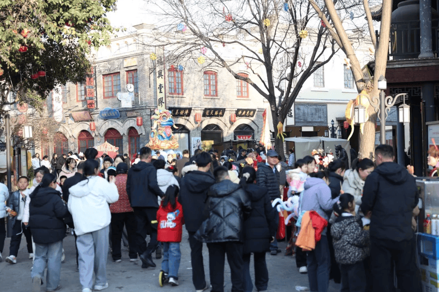 非遺花燈?膠香迎春——東阿中醫(yī)藥文化旅游區(qū)春節(jié)活動引爆熱潮