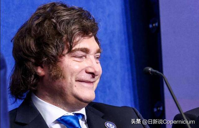 原創(chuàng)48小時(shí)激辯！阿根廷政壇戲劇性拉滿(mǎn)：米萊剛險(xiǎn)勝轉(zhuǎn)眼就遇挫