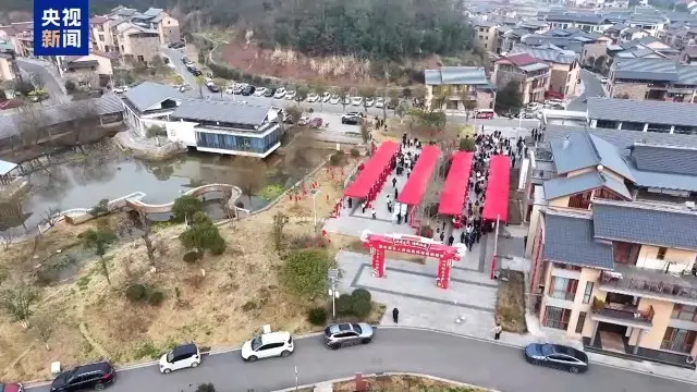 “直播帶崗”+現(xiàn)場招聘 多地招聘活動火熱