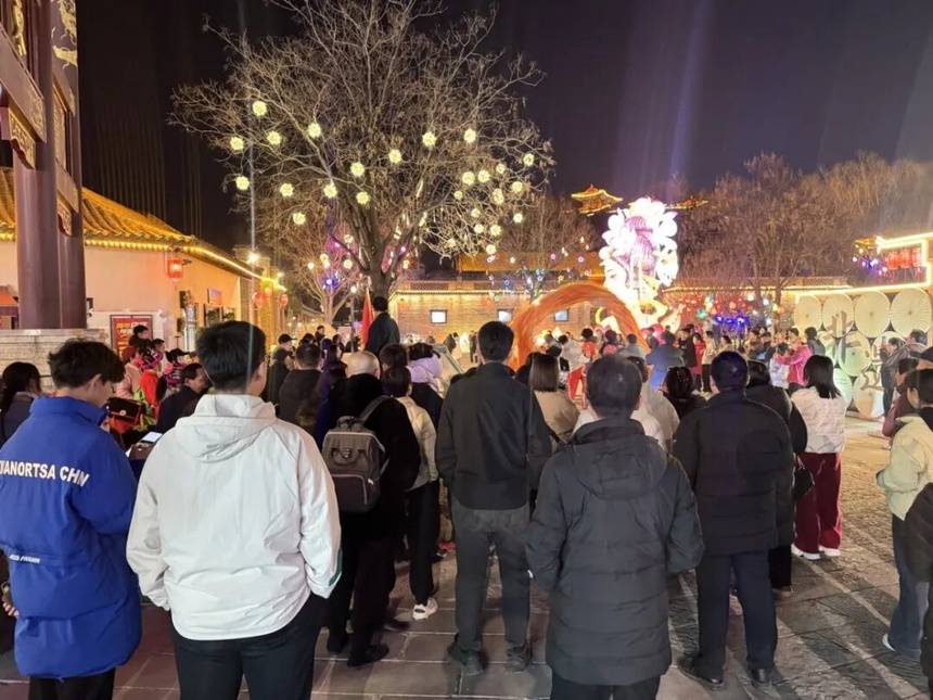 非遺花燈?膠香迎春——東阿中醫(yī)藥文化旅游區(qū)春節(jié)活動(dòng)引爆熱潮