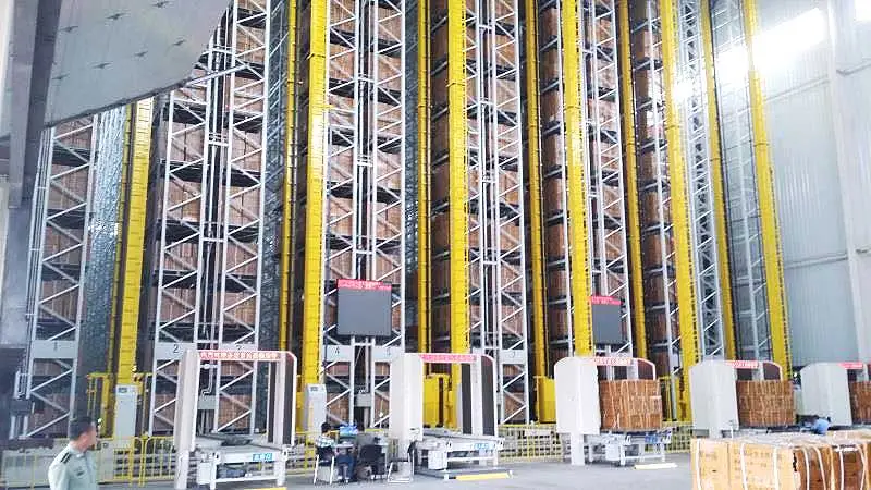 2025年貨架選購攻略：哪些功能是必備？重型貨架/倉儲貨架/隔板貨架/層板貨架/貫通式貨架，貨架源頭廠家分析