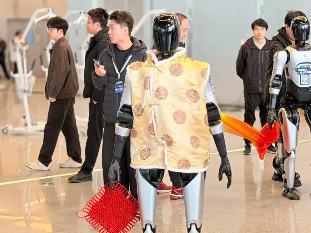 租賃開(kāi)始跑通人形機(jī)器人落地第一公里