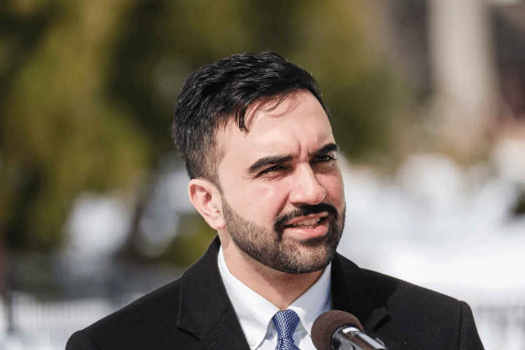 又？哥倫比亞大學(xué)指控ICE撒謊進(jìn)入宿舍拘留阿塞拜疆留學(xué)生！紐約市長(zhǎng)交涉釋放