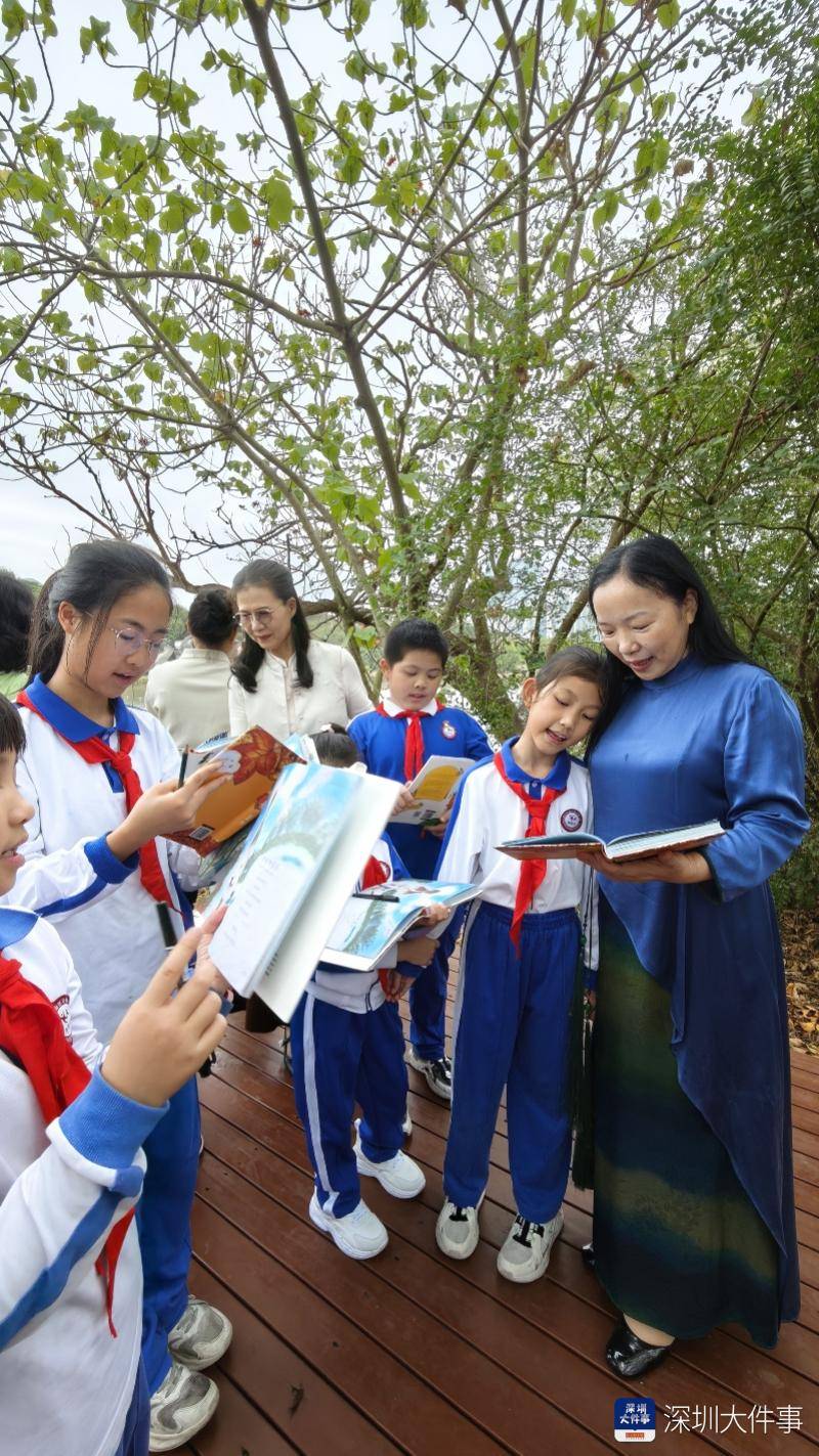 開學(xué)第一課，這群深圳小學(xué)生帶上爸媽，帶上書本走進(jìn)紅樹林