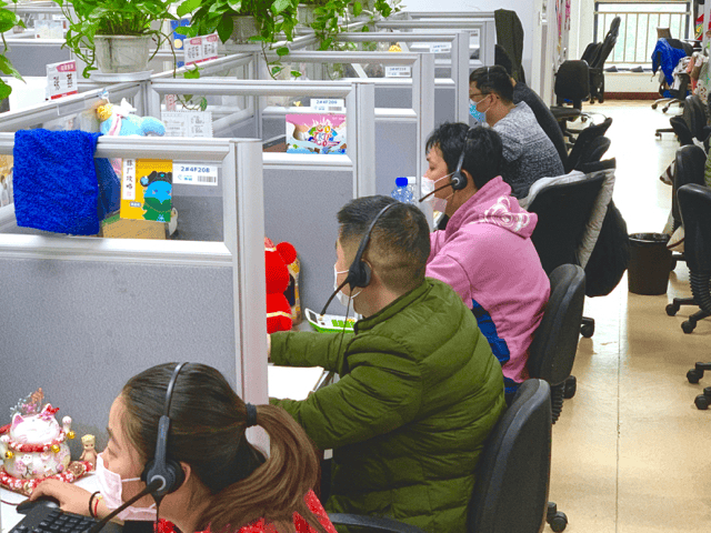 受氣的攜程客服崗擠滿了海歸留學(xué)生？“比普華永道工資高、低門檻拿大廠編制”