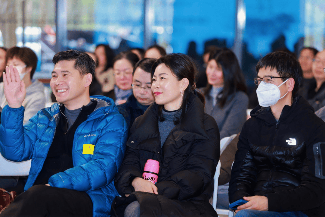 經(jīng)濟(jì)承壓下，為什么還有那么多家長(zhǎng)堅(jiān)持要留學(xué)？