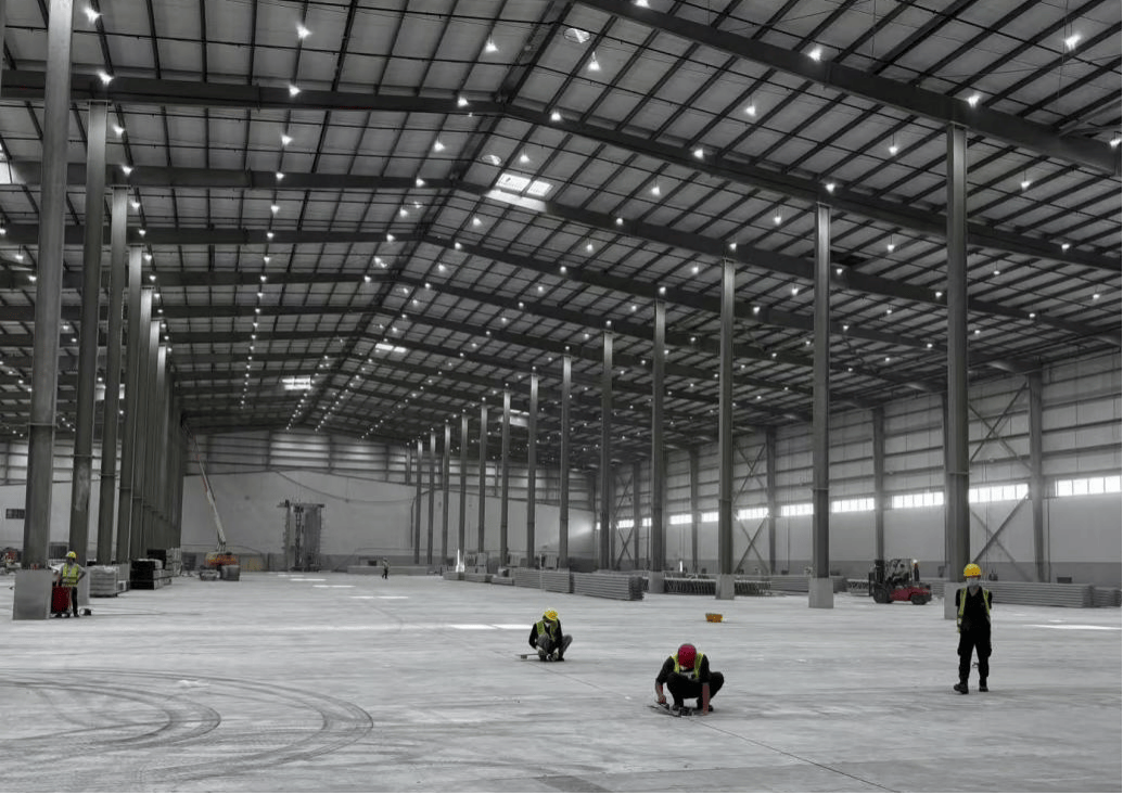 廣州晨鑫承建迪拜保稅區(qū)倉儲升級項目