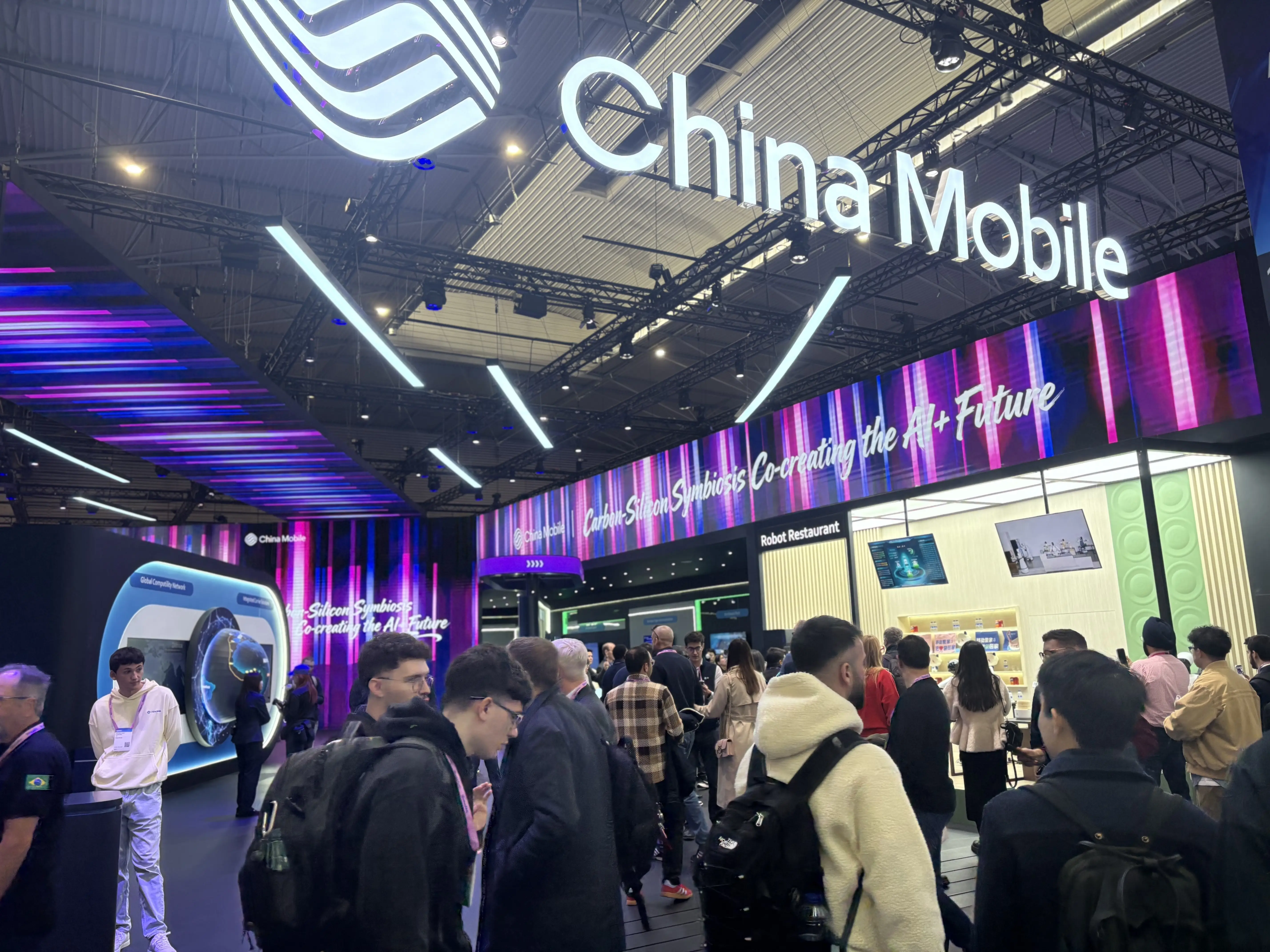 直擊MWC 2026，見證中國移動如何引領(lǐng)科技創(chuàng)新浪潮