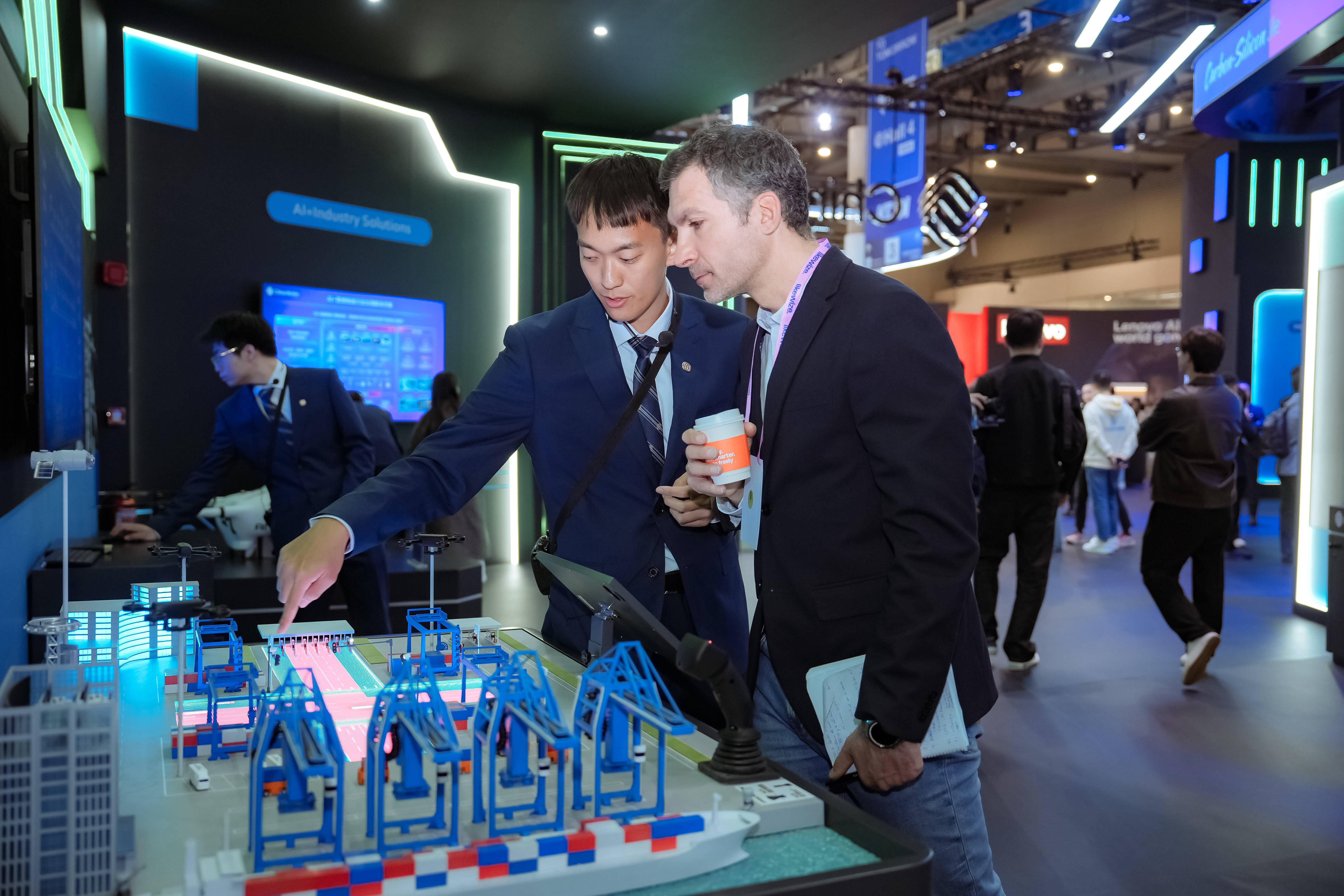 直擊MWC 2026，見證中國移動(dòng)如何引領(lǐng)科技創(chuàng)新浪潮