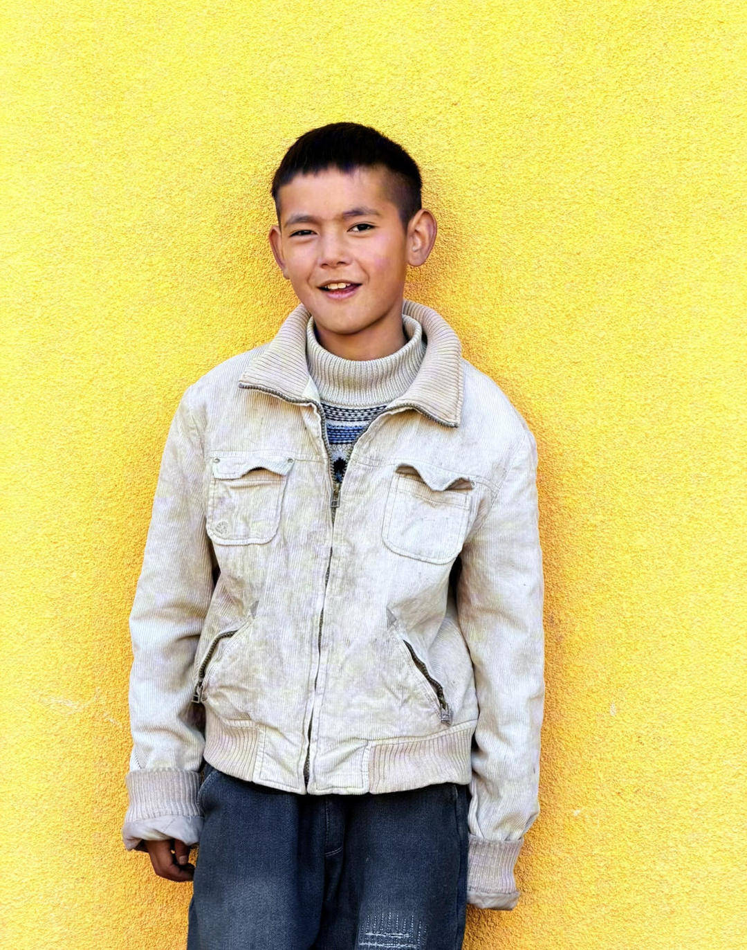 涼山“小彭于晏”走紅 家人回應(yīng)：是5年級(jí)小學(xué)生，目前以學(xué)業(yè)為重