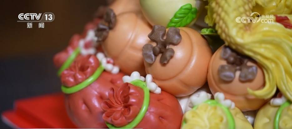 指尖技藝“蒸”出紅火年味 特色美食撬動鄉(xiāng)村振興大產(chǎn)業(yè)