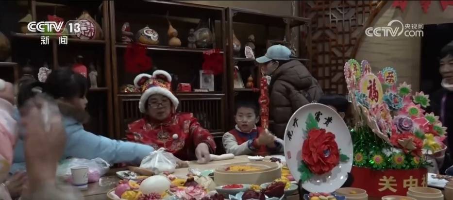 指尖技藝“蒸”出紅火年味 特色美食撬動鄉(xiāng)村振興大產(chǎn)業(yè)