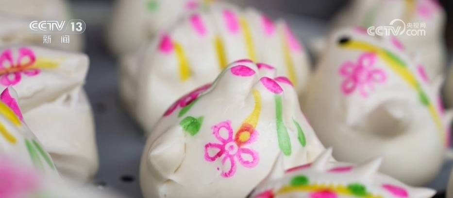 指尖技藝“蒸”出紅火年味 特色美食撬動鄉(xiāng)村振興大產(chǎn)業(yè)