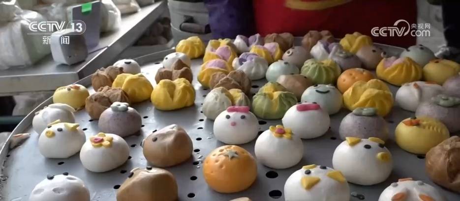 指尖技藝“蒸”出紅火年味 特色美食撬動鄉(xiāng)村振興大產(chǎn)業(yè)