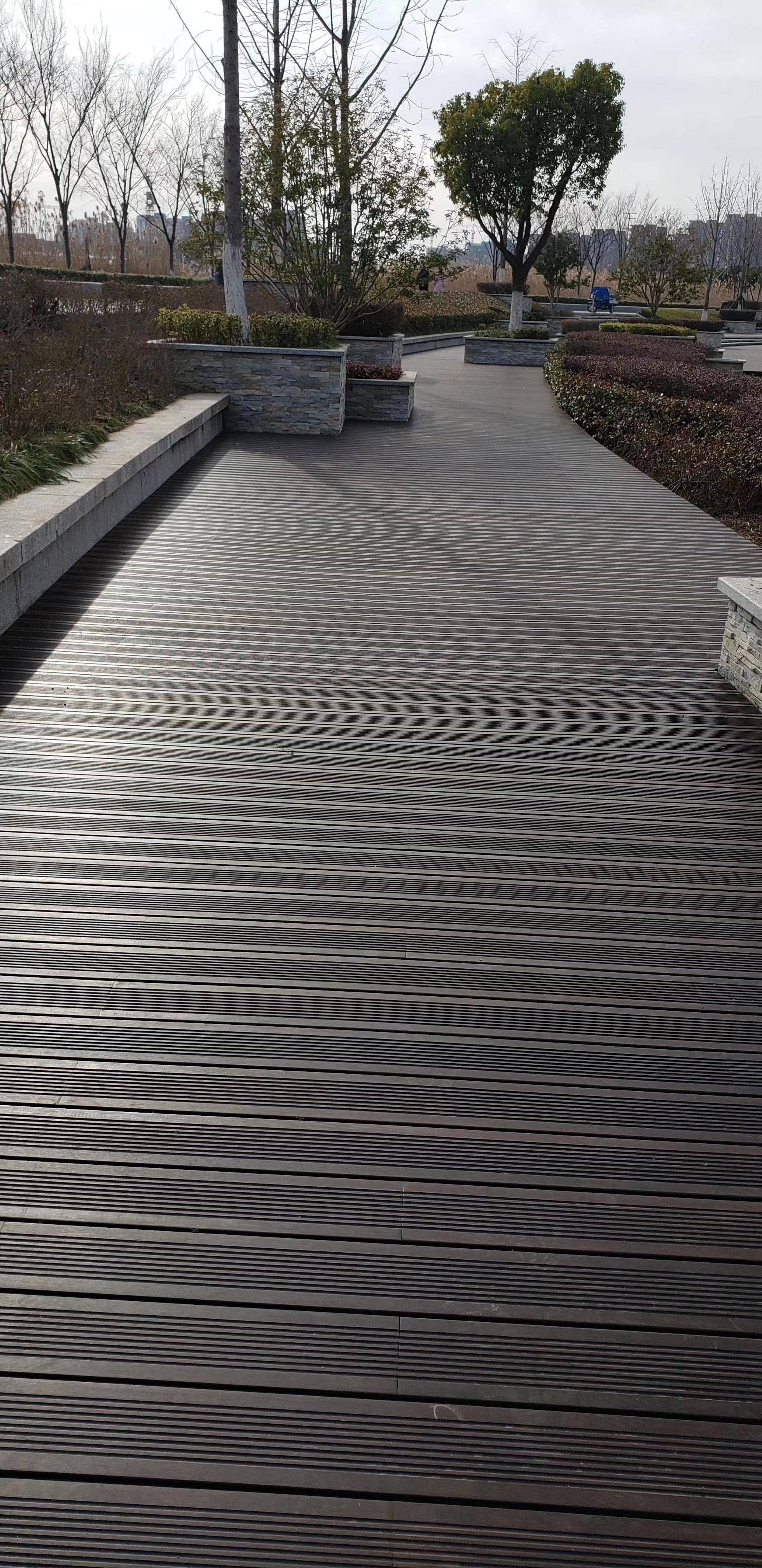 沈陽天泰商貿(mào)有限公司：室外重竹木地板,室外竹木地板,戶外竹木地板,重木地板,竹木地板專業(yè)之選