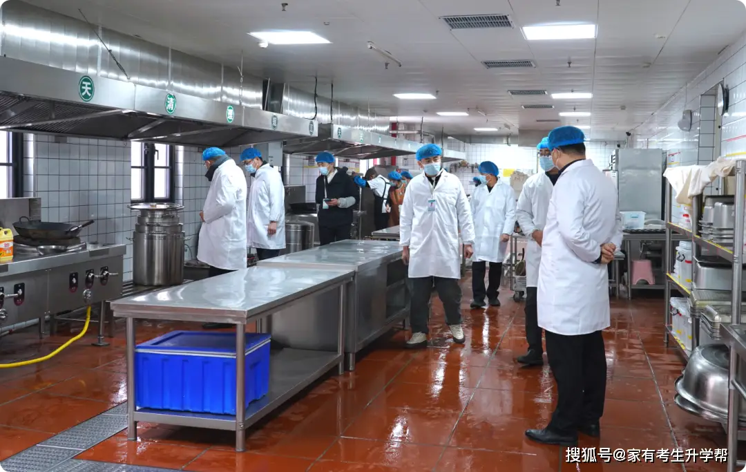 筑牢安全防線，護航新春開學丨鄭州南開高級中學開展校園安全隱患大排查紀實