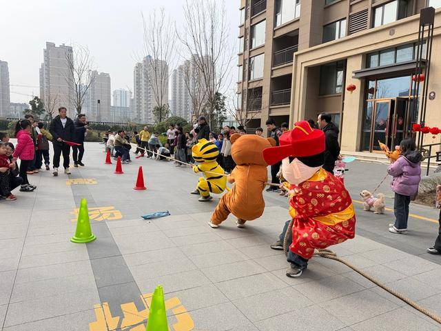 鄭州這所小學(xué)將開學(xué)前的收心會開在了社區(qū)里……