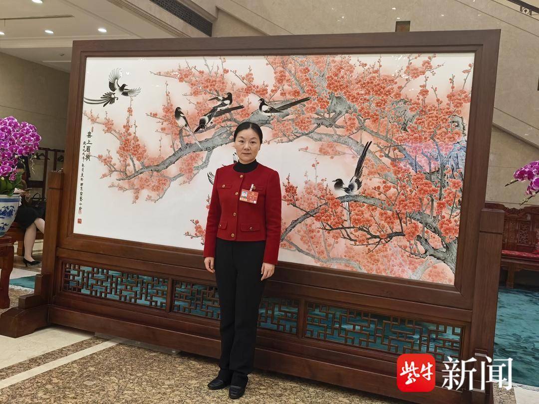 魏巧代表：大學(xué)低年級(jí)建議開設(shè)“人口國(guó)情與情感認(rèn)知”課，記1-2學(xué)分