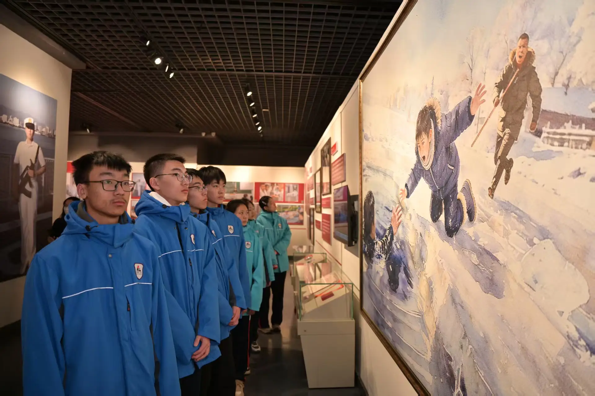 前行2026·探尋丨“雷鋒！到！”勇救3歲幼童的湖南女大學(xué)生周美玲在撫順“入列”