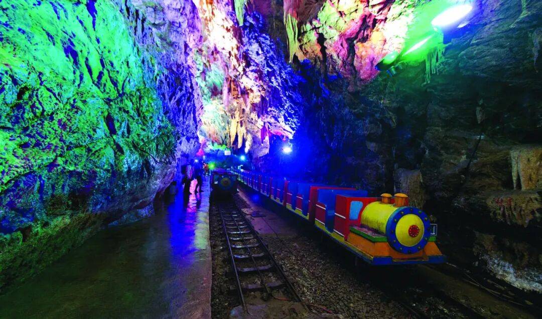 3?8女神節(jié)｜咸寧這些景區(qū)對(duì)女性免票、半價(jià)！