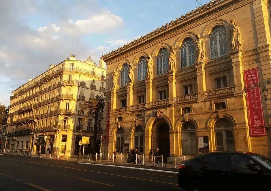 離婚出走20年，她卻被罵「女性叛徒」