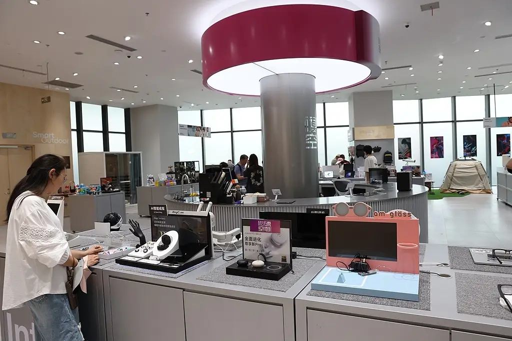 申觀兩會｜科技成果從“書架”到“貨架”，當是一路坦途