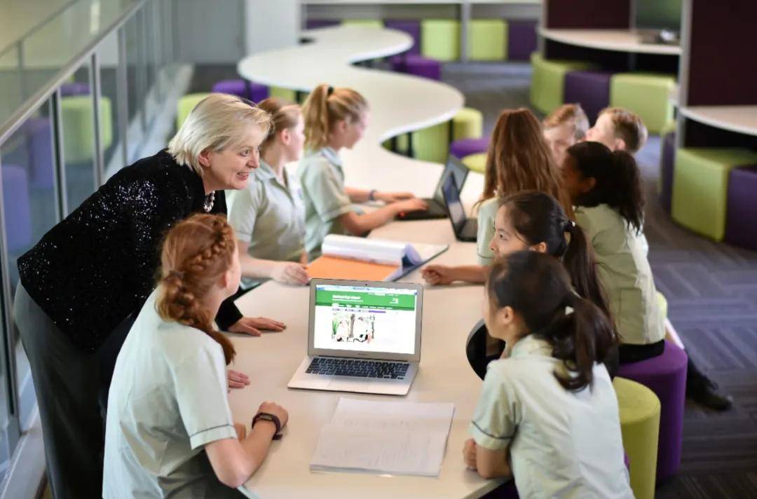 新州公立中學(xué)招生官+新州公立穆爾菲爾德中學(xué)校長：澳洲中學(xué)最新招生政策