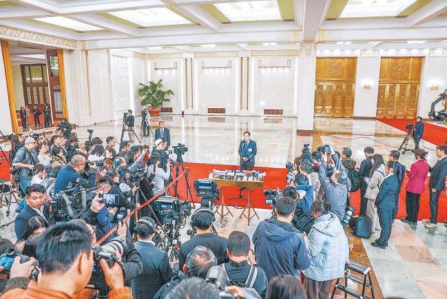 回應科技創(chuàng)新熱點 凝聚高質(zhì)量發(fā)展共識