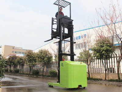 倉庫揀貨效率低？倉儲揀選車怎么選才不踩坑