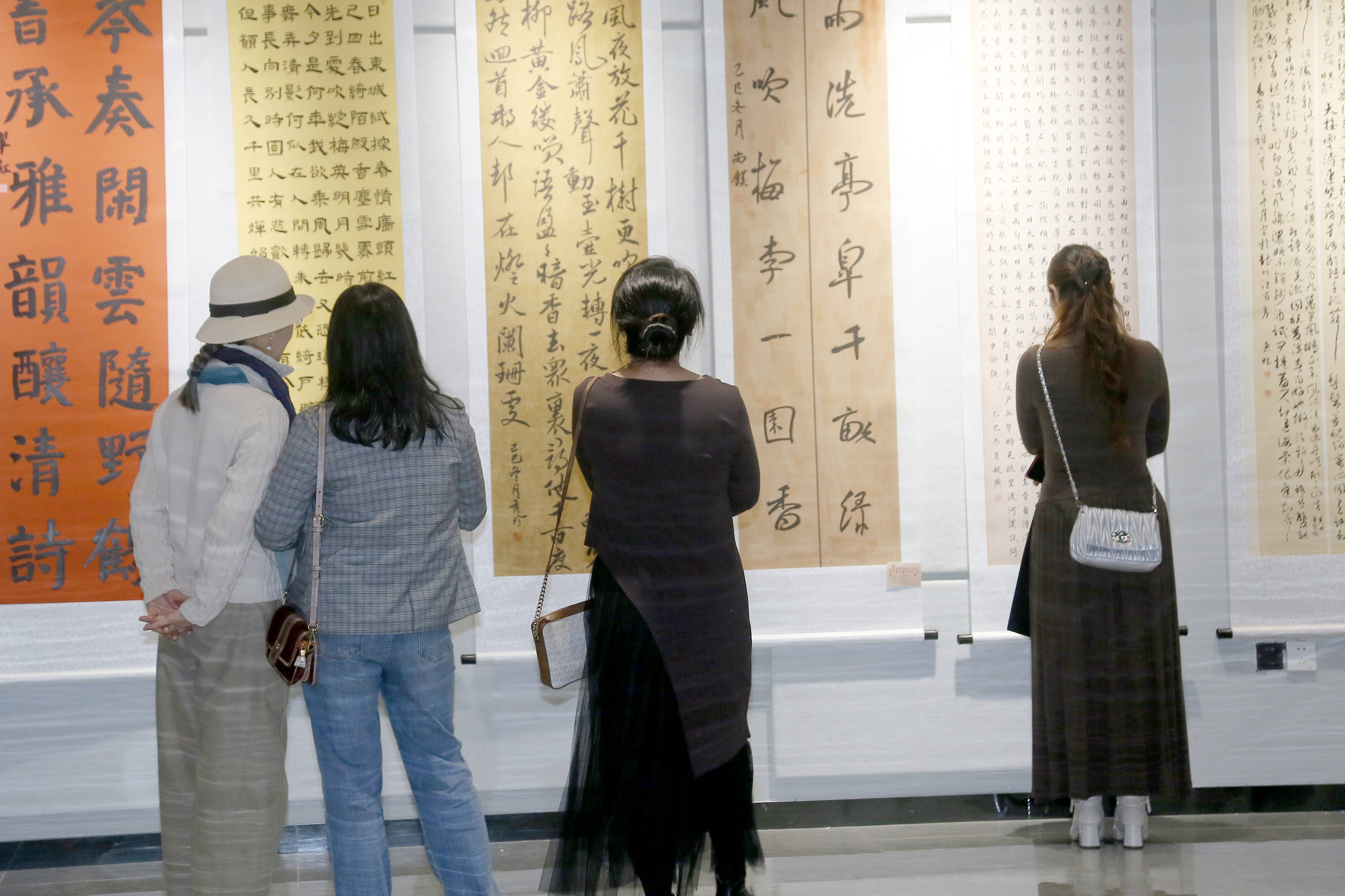 惠州女書法家書法篆刻作品展開展，邀您共賞翰墨芳華