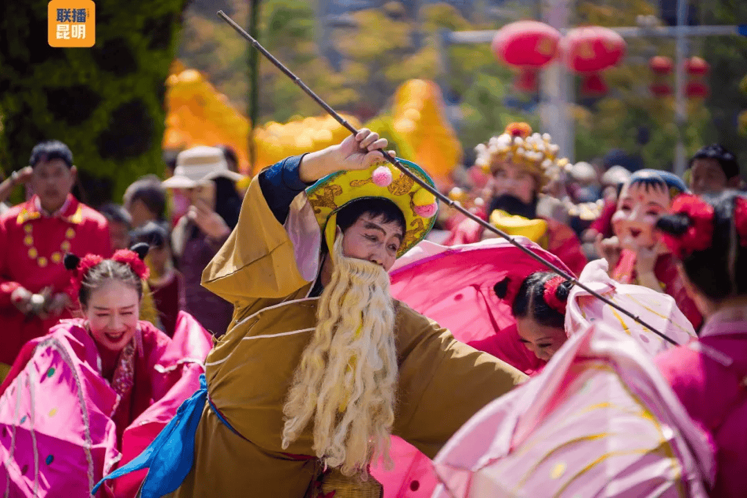 三八節(jié)限定！櫻花樹下，詩歌與鮮花皆為她