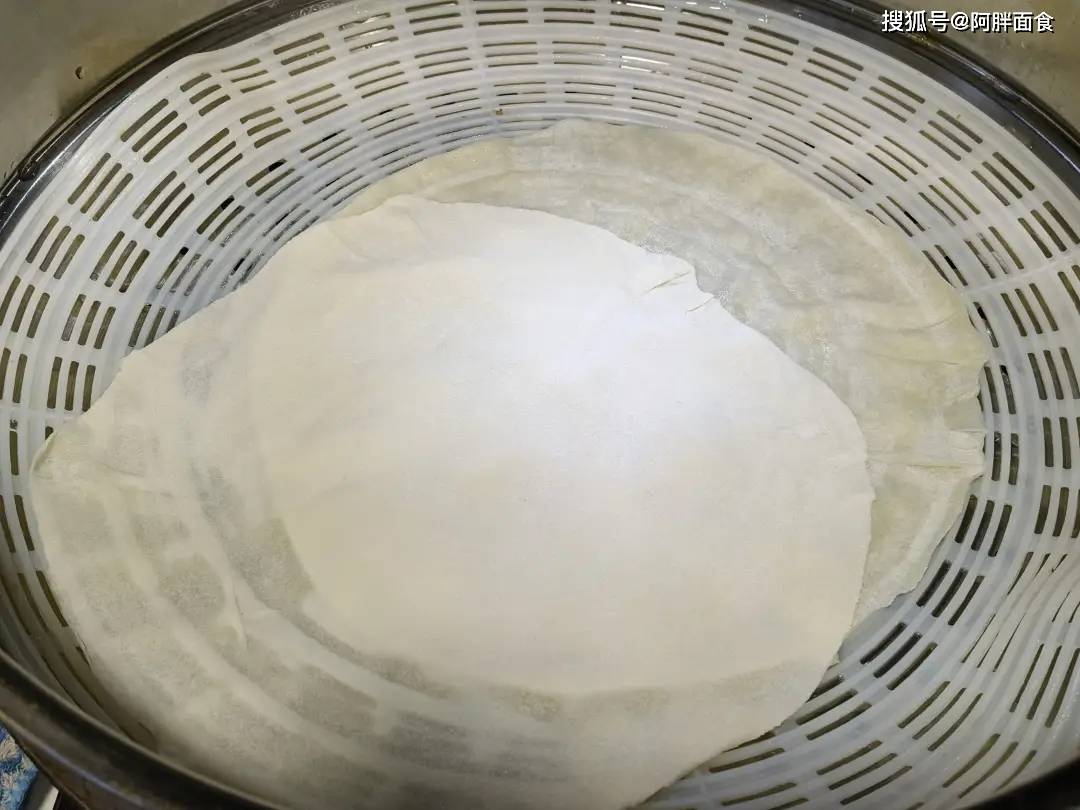 原創(chuàng)曬曬3口人的薄餅卷菜晚餐，比春餅還簡單，做法快速，營養(yǎng)好吃