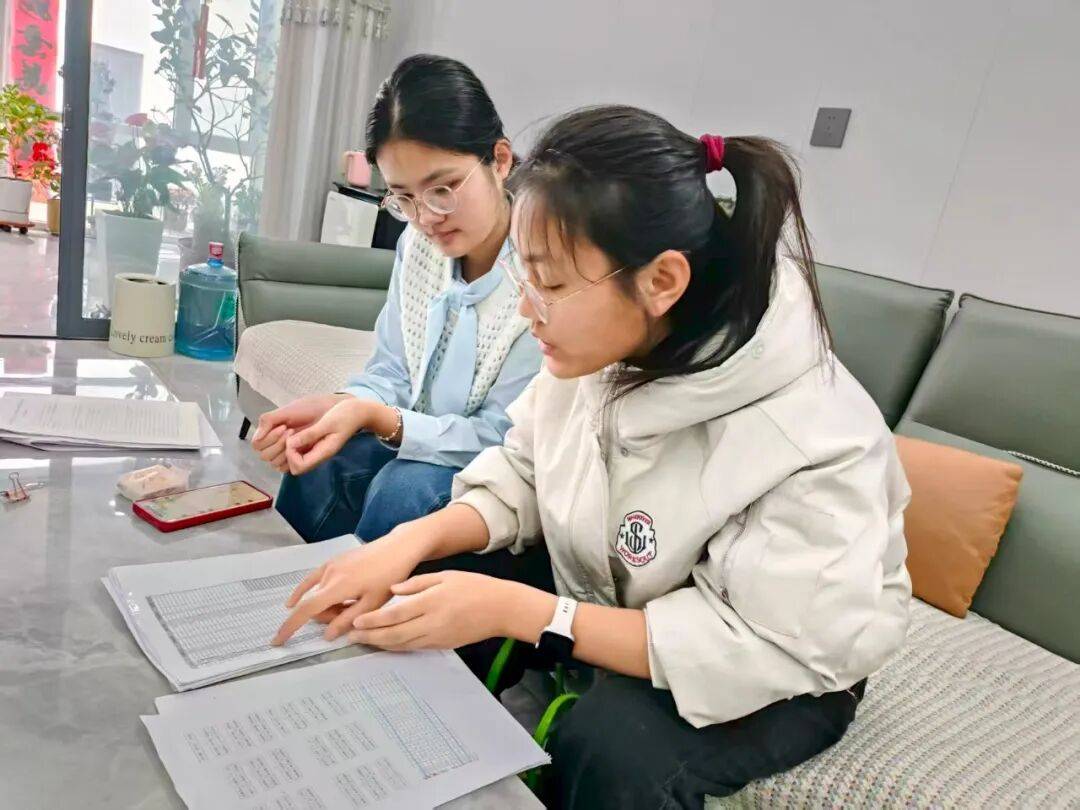 以溫情守護成長，石家莊精英中學(xué)開展家訪活動