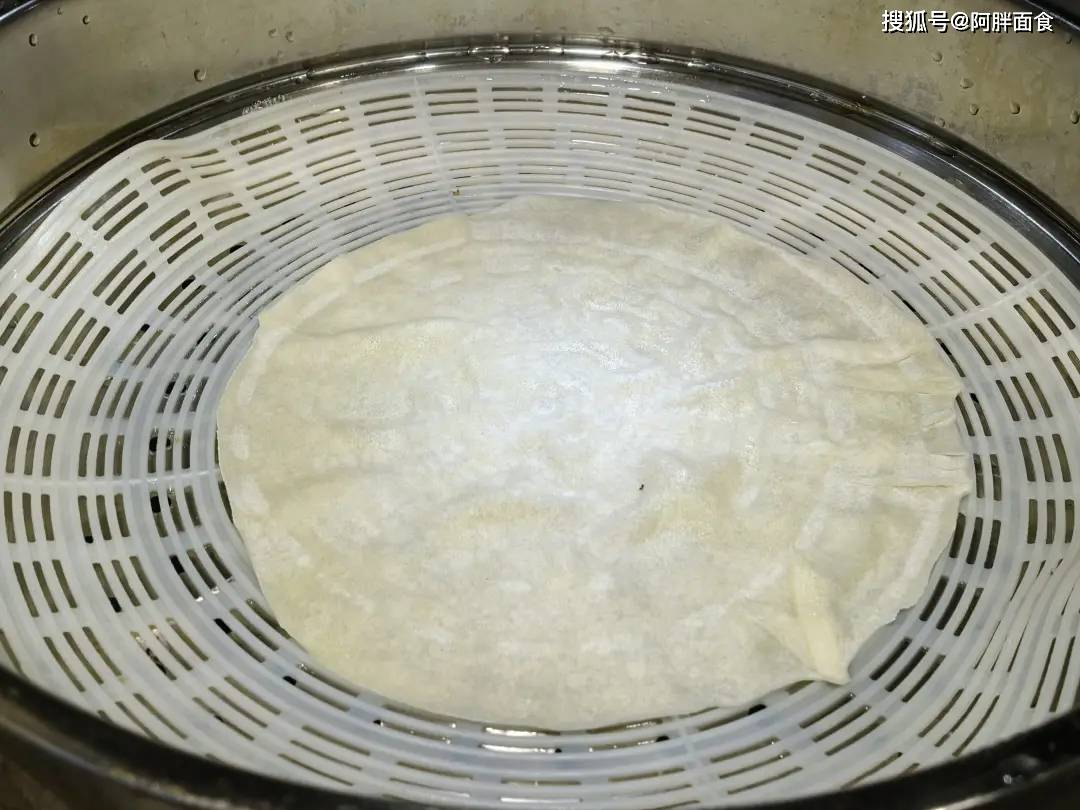 原創(chuàng)曬曬3口人的薄餅卷菜晚餐，比春餅還簡單，做法快速，營養(yǎng)好吃