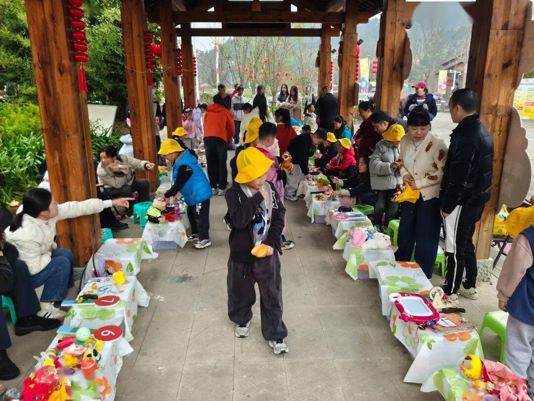 石鐘鎮(zhèn)前鋒村：春日盛景激活鄉(xiāng)村旅游新動能