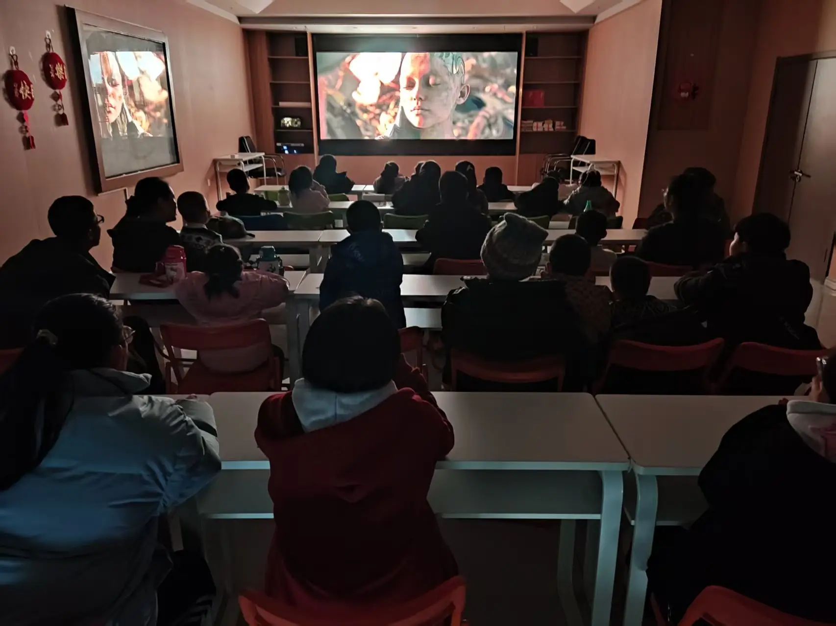 陜西省吳起縣圖書館：馬年啟新章 掀起“書香過大年”的濃厚熱潮