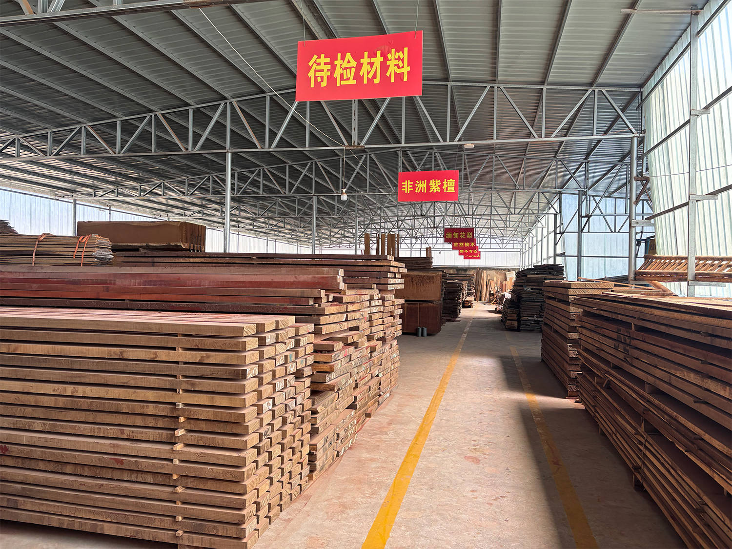 萊安華筑古建中式裝修5種常用材質(zhì)：非洲紫檀、緬甸柚木、緬甸花梨、小巴花、金絲楠木